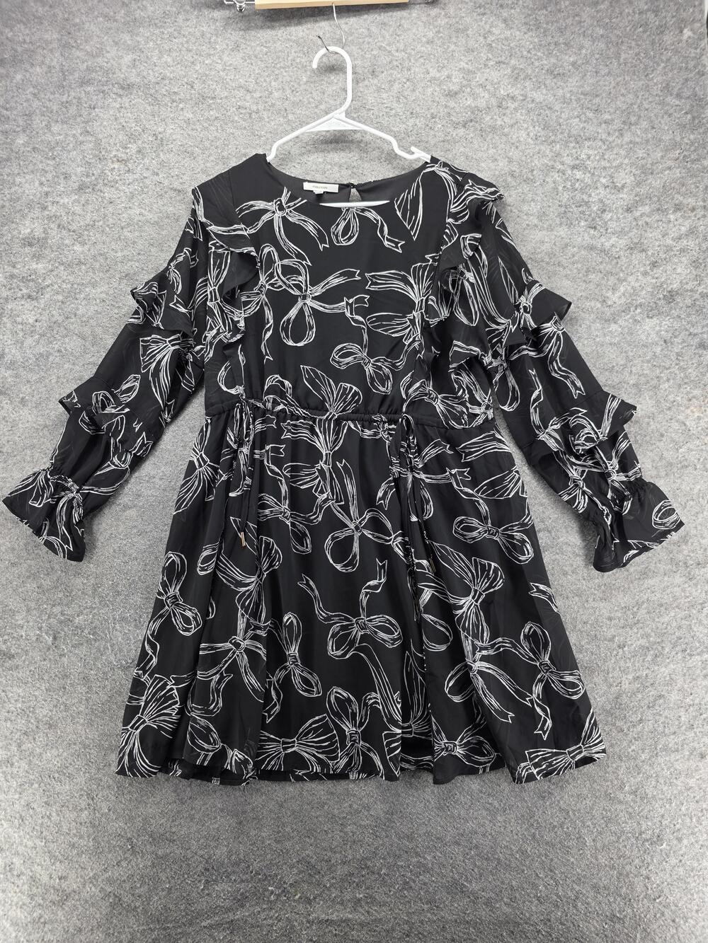 Maurices Dress Womens M Black Fit & Flare Short Chiffon Floral Lined Party
